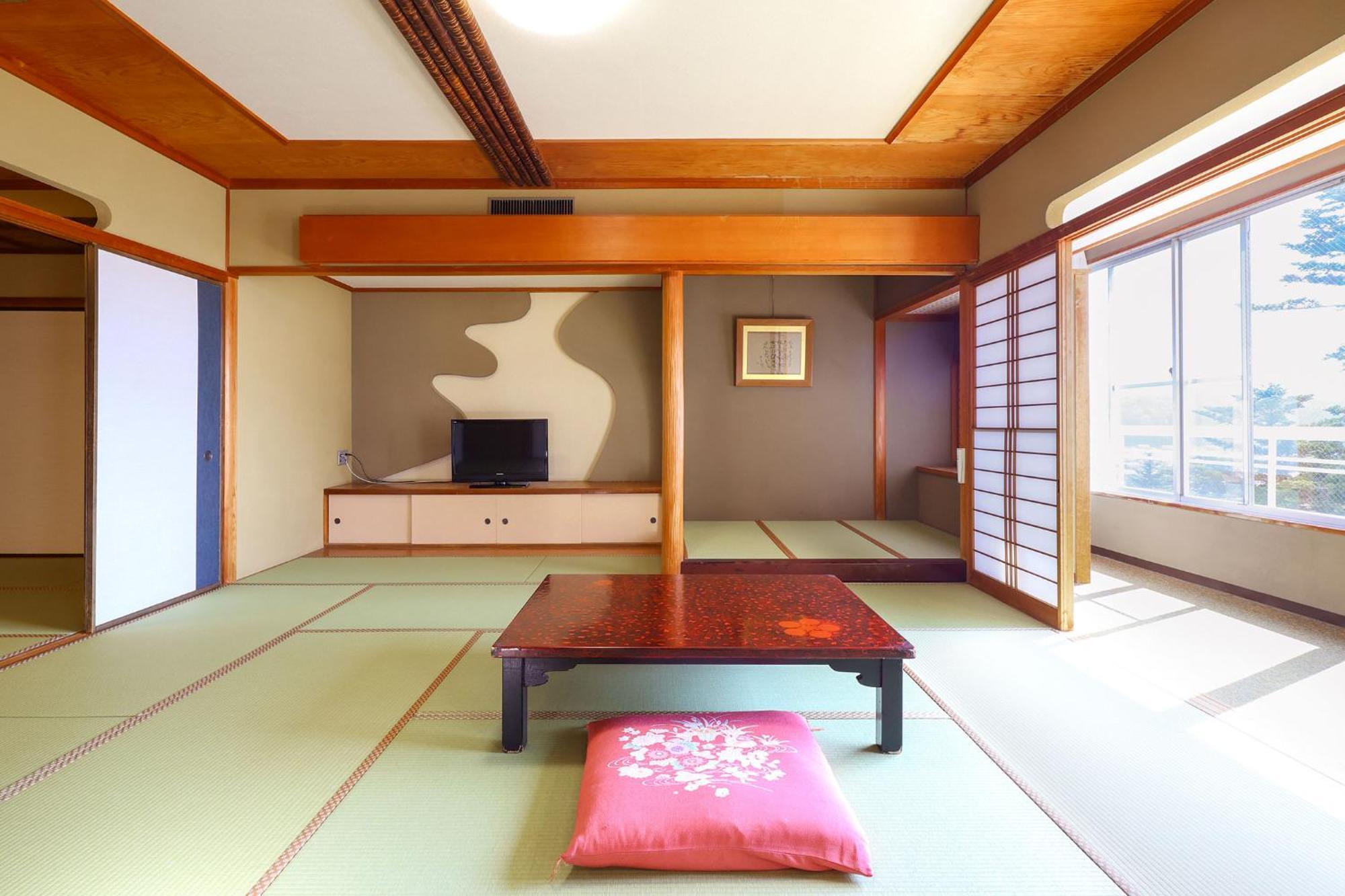 Отель Ooedo Onsen Monogatari Premium Yamashitaya Кага Экстерьер фото