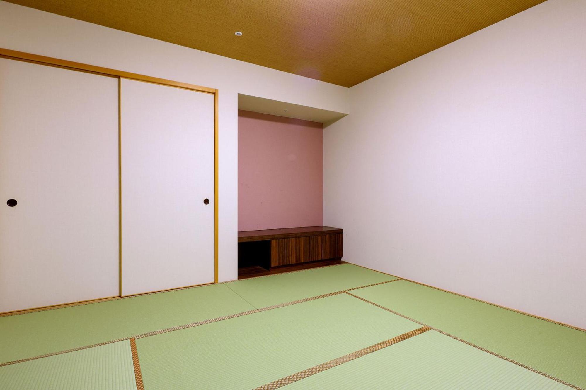 Отель Ooedo Onsen Monogatari Premium Yamashitaya Кага Экстерьер фото